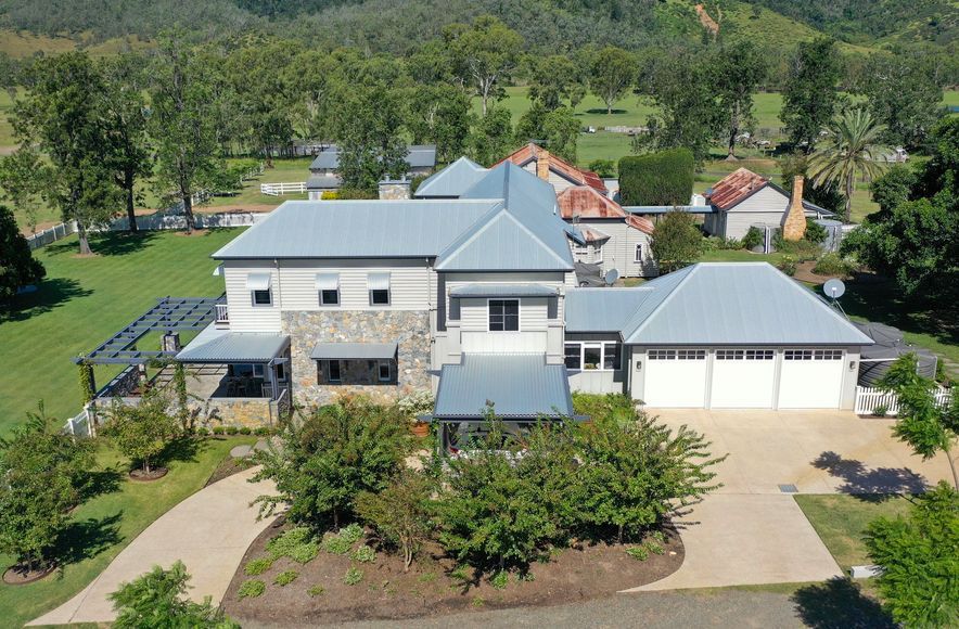Custom Hamptons Style New Home Design Gregor’s Creek