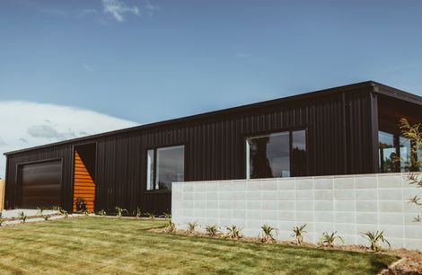 Cedar & Black Colorsteel Family Home