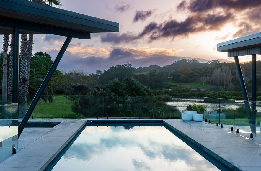Contemporary Coastal Oasis
