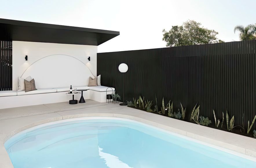 Design Duo Twin Off - Lysandra - concrete concealed pool cover