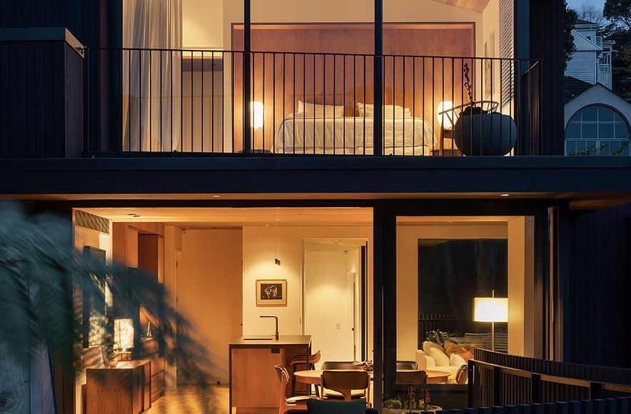 Hobson Bay Residence