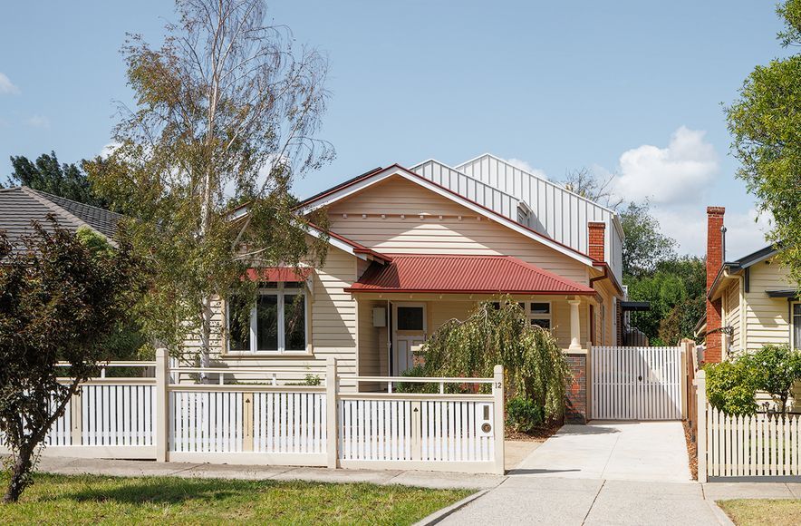 Bungalow Reborn