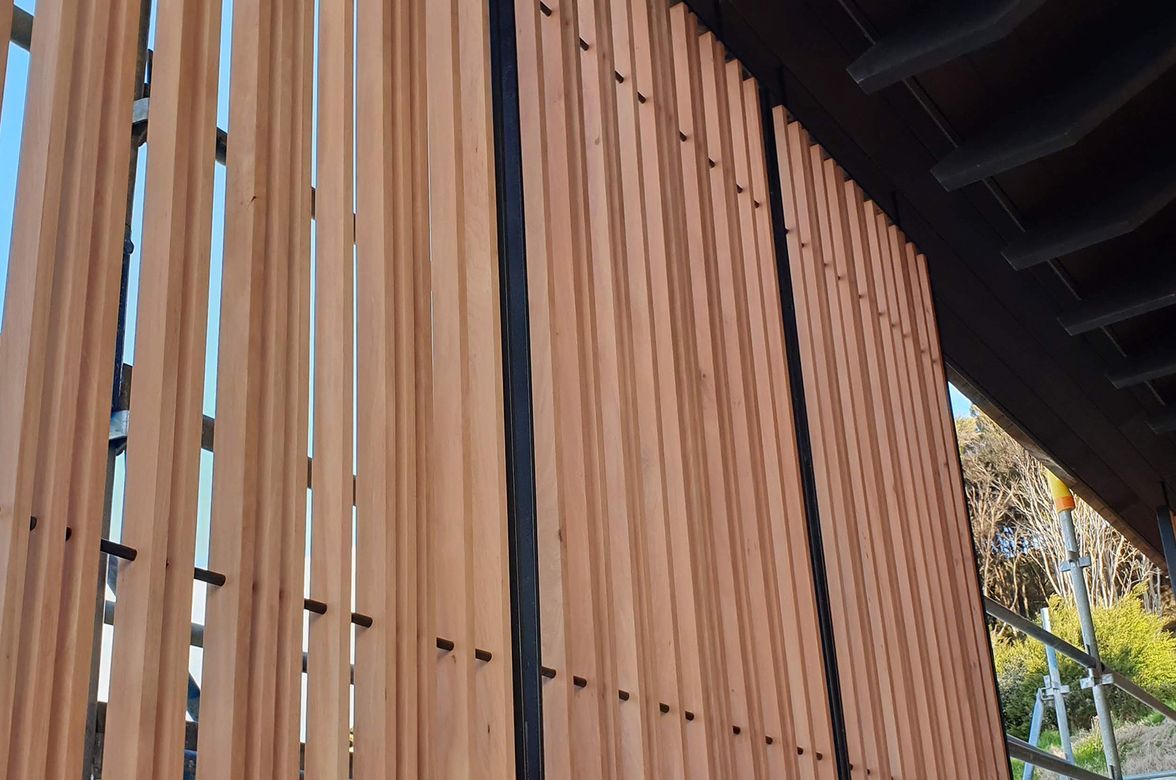 Decking with privacy wall