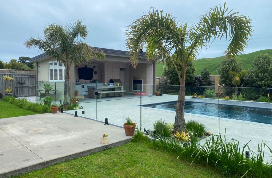 Sympathetic Pool Fencing, Gisborne 