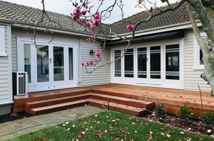 Herrick Street, Extension