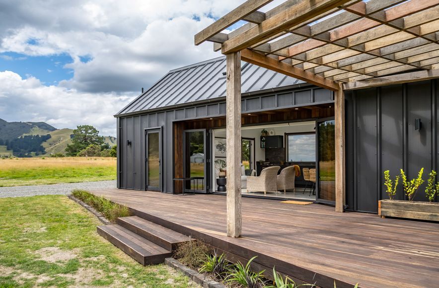 Kāhu Cottage