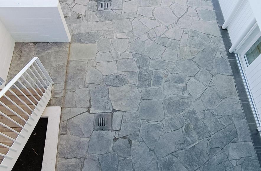 Damn Good Tiling - Crazy Paving
