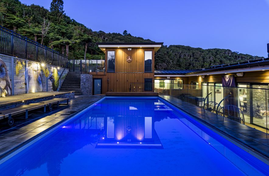 An Artistic Hillside Retreat