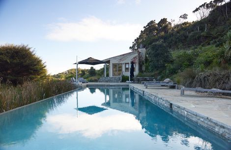 Muriwai Mediterranean Manor