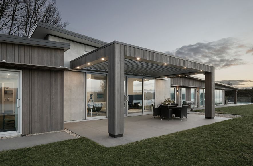 Lake View Louvres
