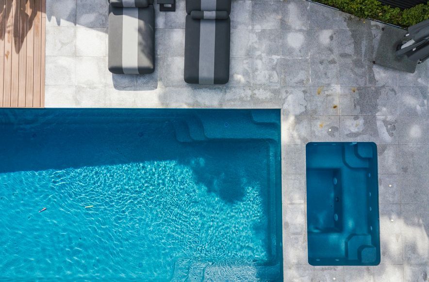 X-Trainer with X-Trainer Spa by Ultimate Pools
