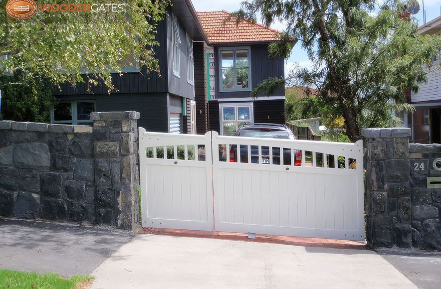 Hampton | Traditional Style Gates