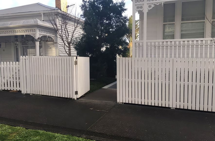 Modern Picket | Traditional Style Gates