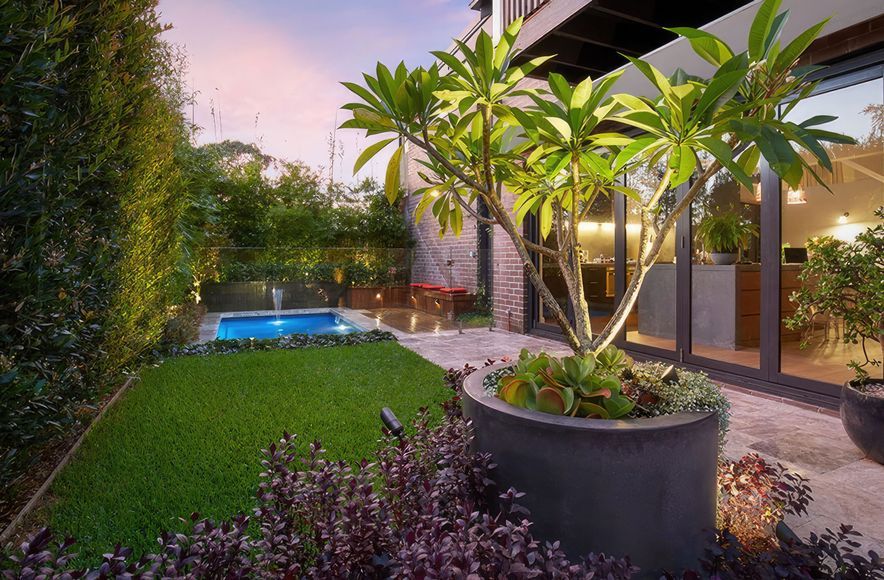 Piper Street | Exterior