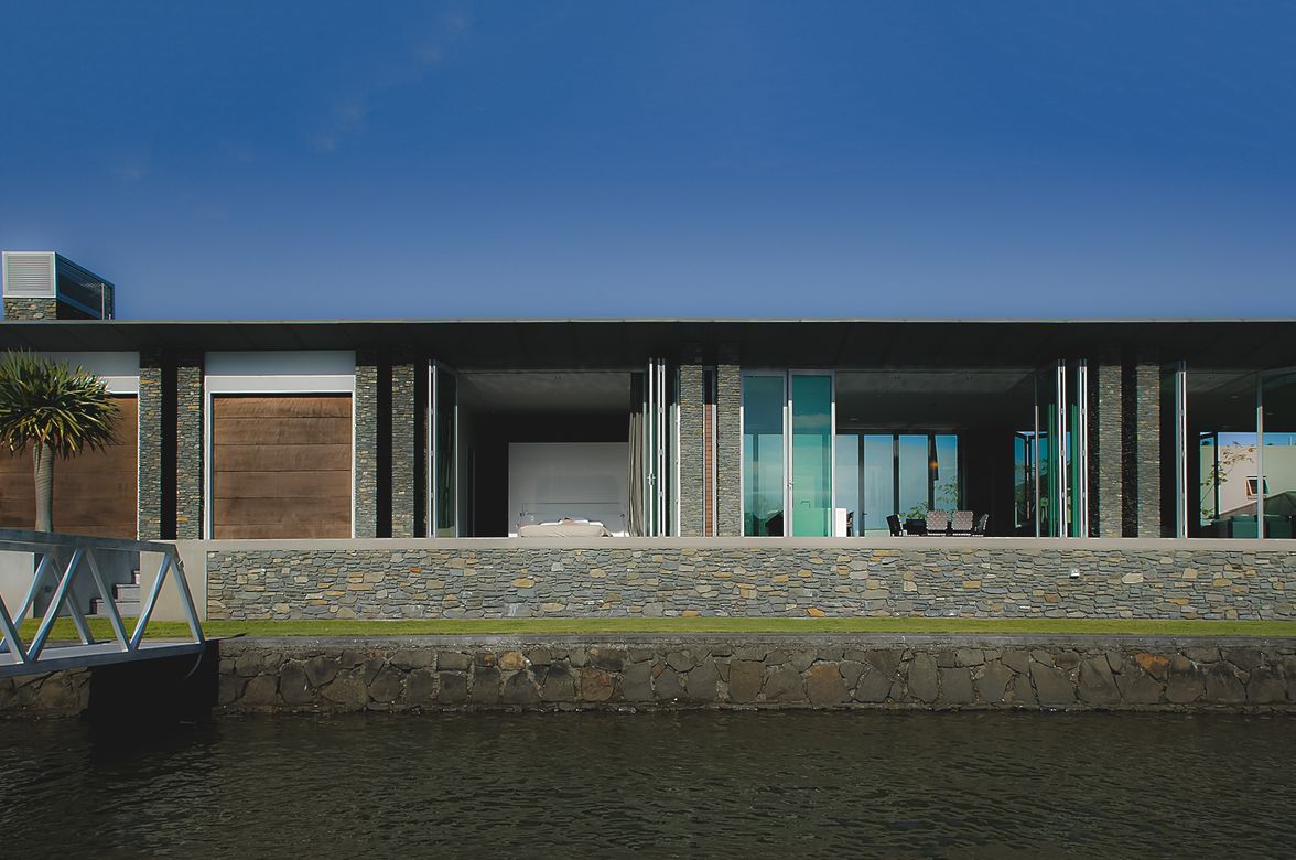 Pauanui House