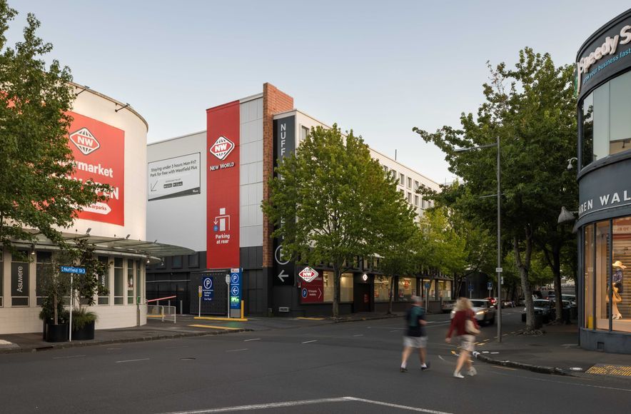 Nuffield St - New World Supermarket