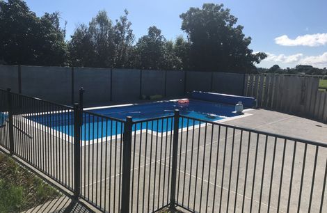 Clarks Beach - Heated Swimming Pool