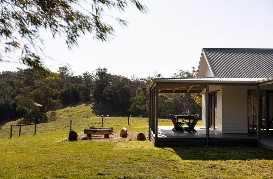 Captivating Carrajung Estate