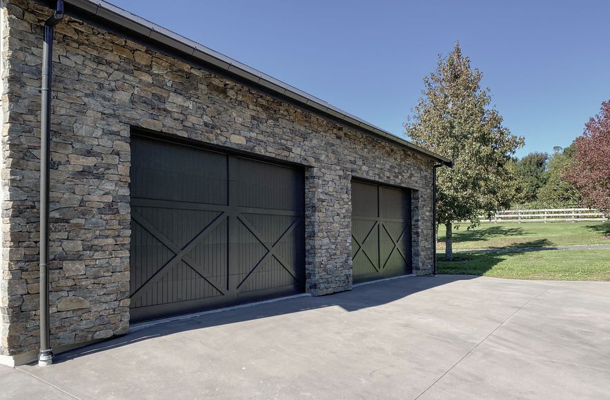 Coatesville barn with stables