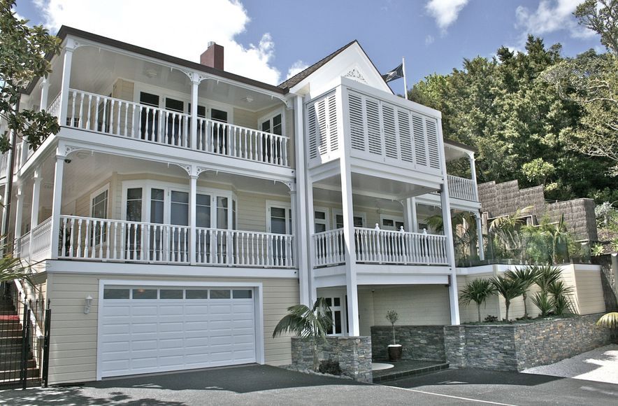 Colonial Style