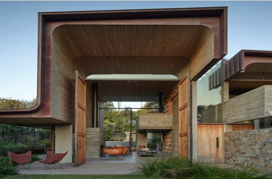 Backdune House