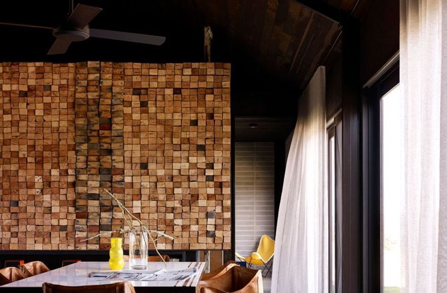Hill Plains House