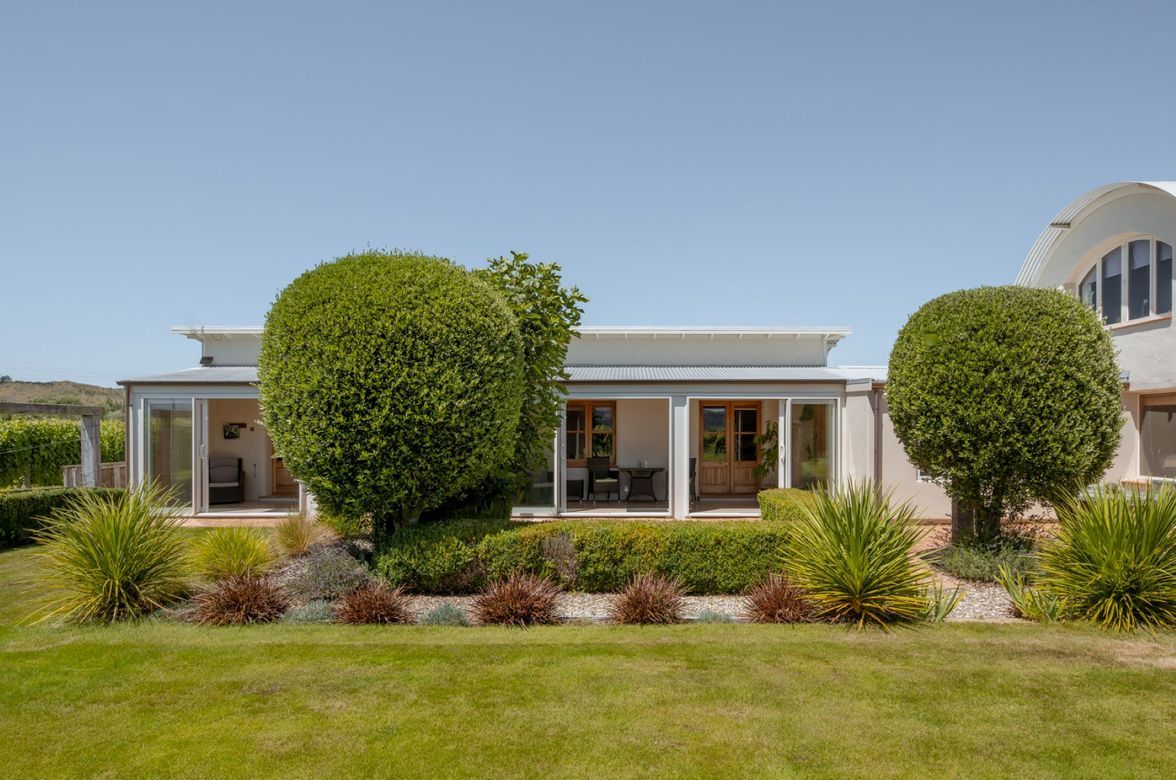 Straw Lodge