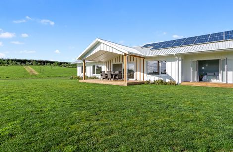 Taranaki - Egmont Village