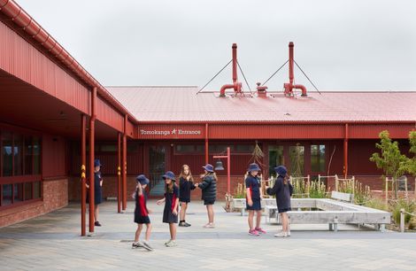 Oxford Area School - Takurua