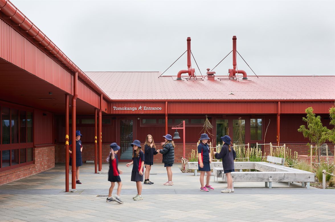 Oxford Area School - Takurua