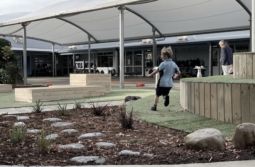 Pukekohe Hill School - Outdoor Learning Environment