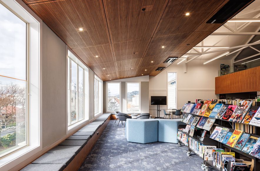 Queen Margaret College Library