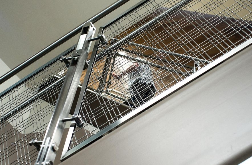 Mesh Balustrades for Contemporary Campus
