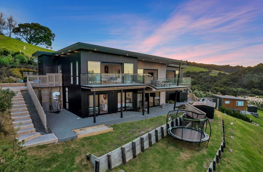 Langs Beach Residence