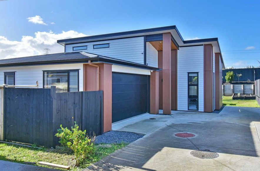 Karaka Residence