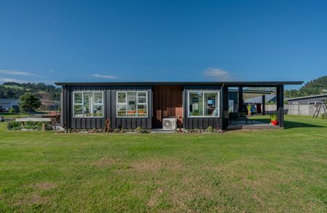 Orchard House - Cooks Beach