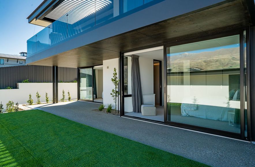 6 Bay Rise
