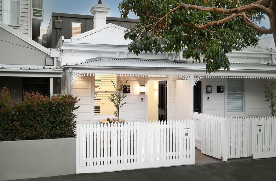Lyons Port Melbourne