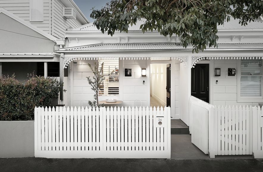 Lyons Port Melbourne