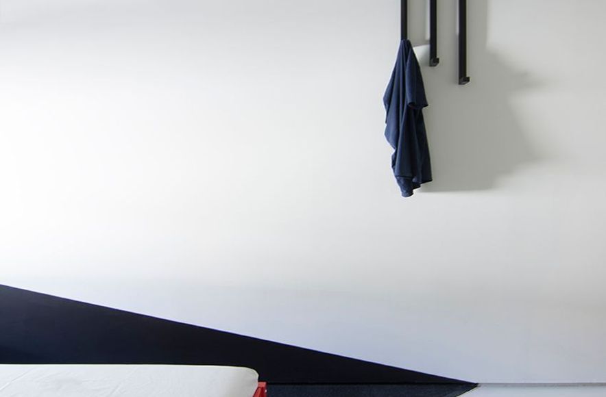 House 33.2 - Monochrome Home