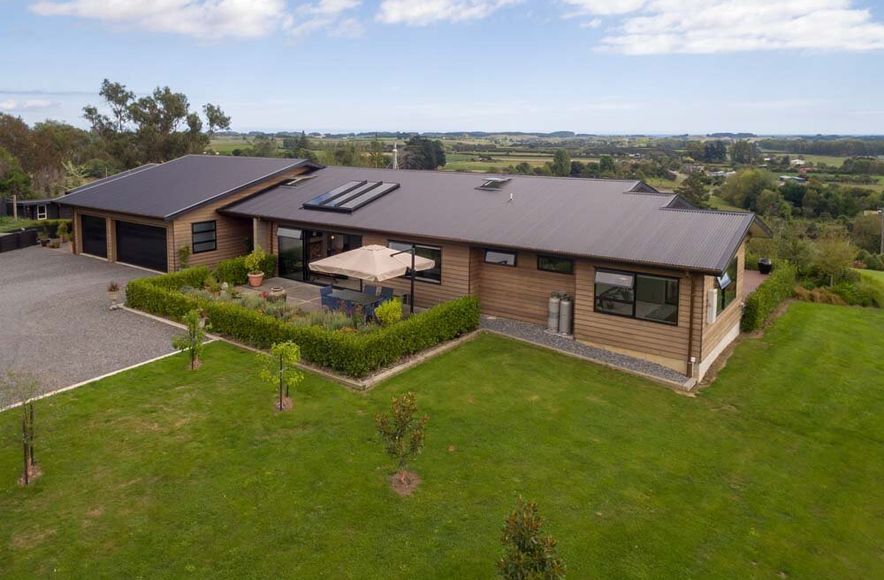 Manakau House