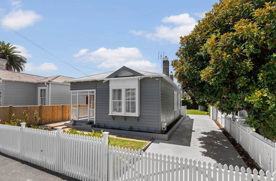 Onehunga House