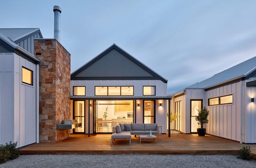 Village House Woodend