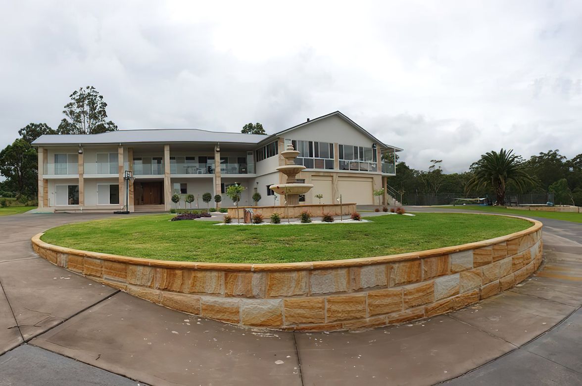 Annangrove Abode: Alterations & Additions to 1970's House