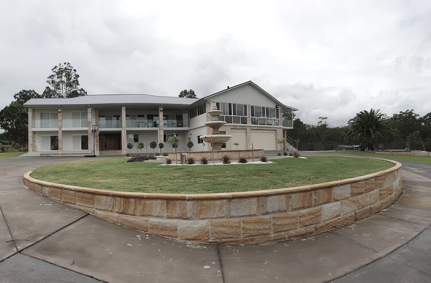 Annangrove Abode: Alterations & Additions to 1970's House