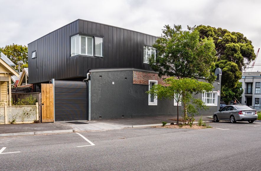 Raglan Port Melbourne