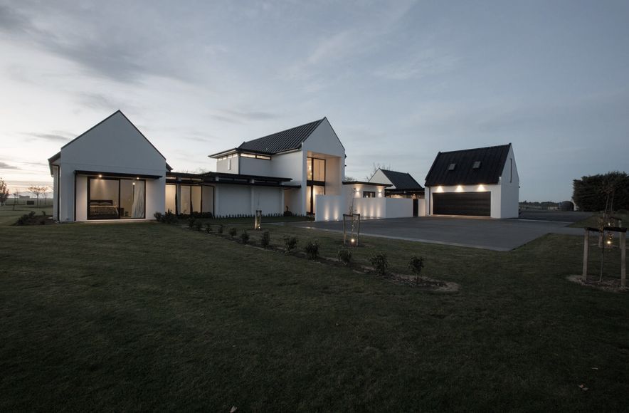 Extravagant Ashburton Family Home