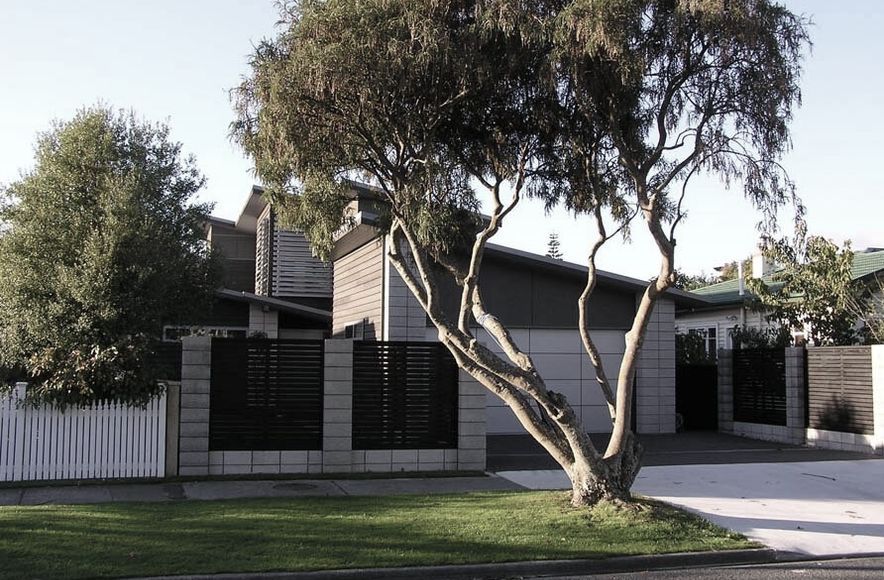 Mahoe House