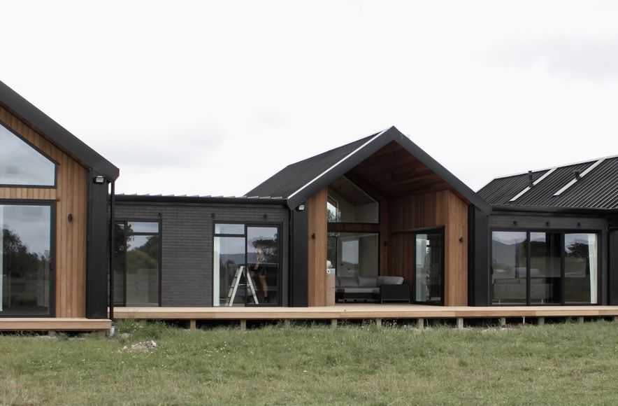 Te Kowhai , Hamilton