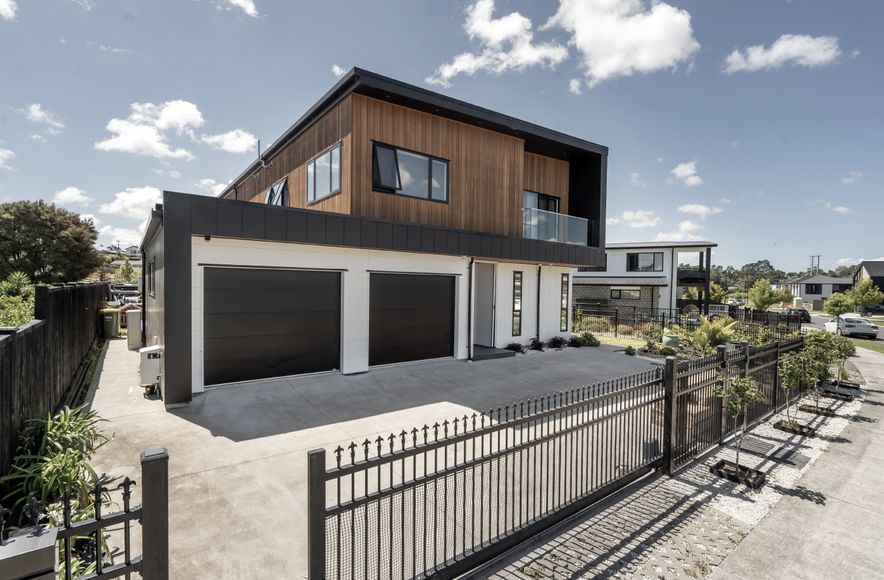 Riverhead Point Residence